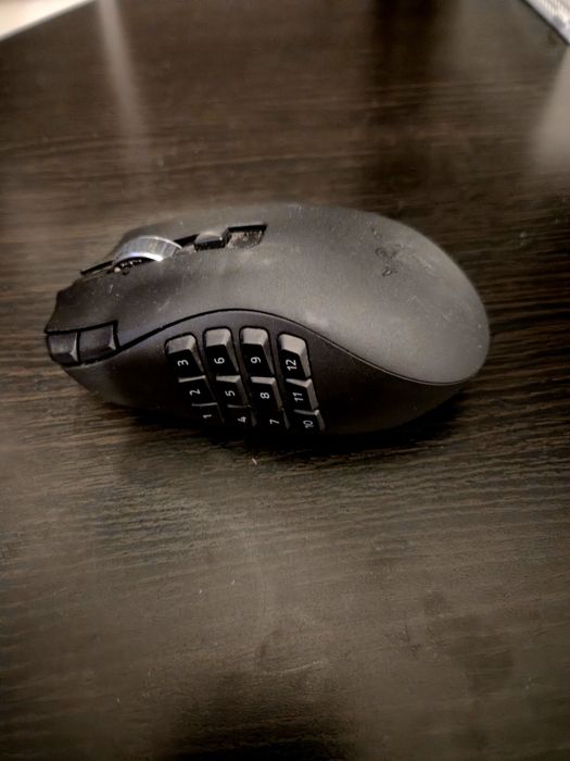 myszka bezprzewodowa Razer naga v2