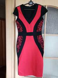 Czerwono czarna elegancka sukienkr rozmiar 38