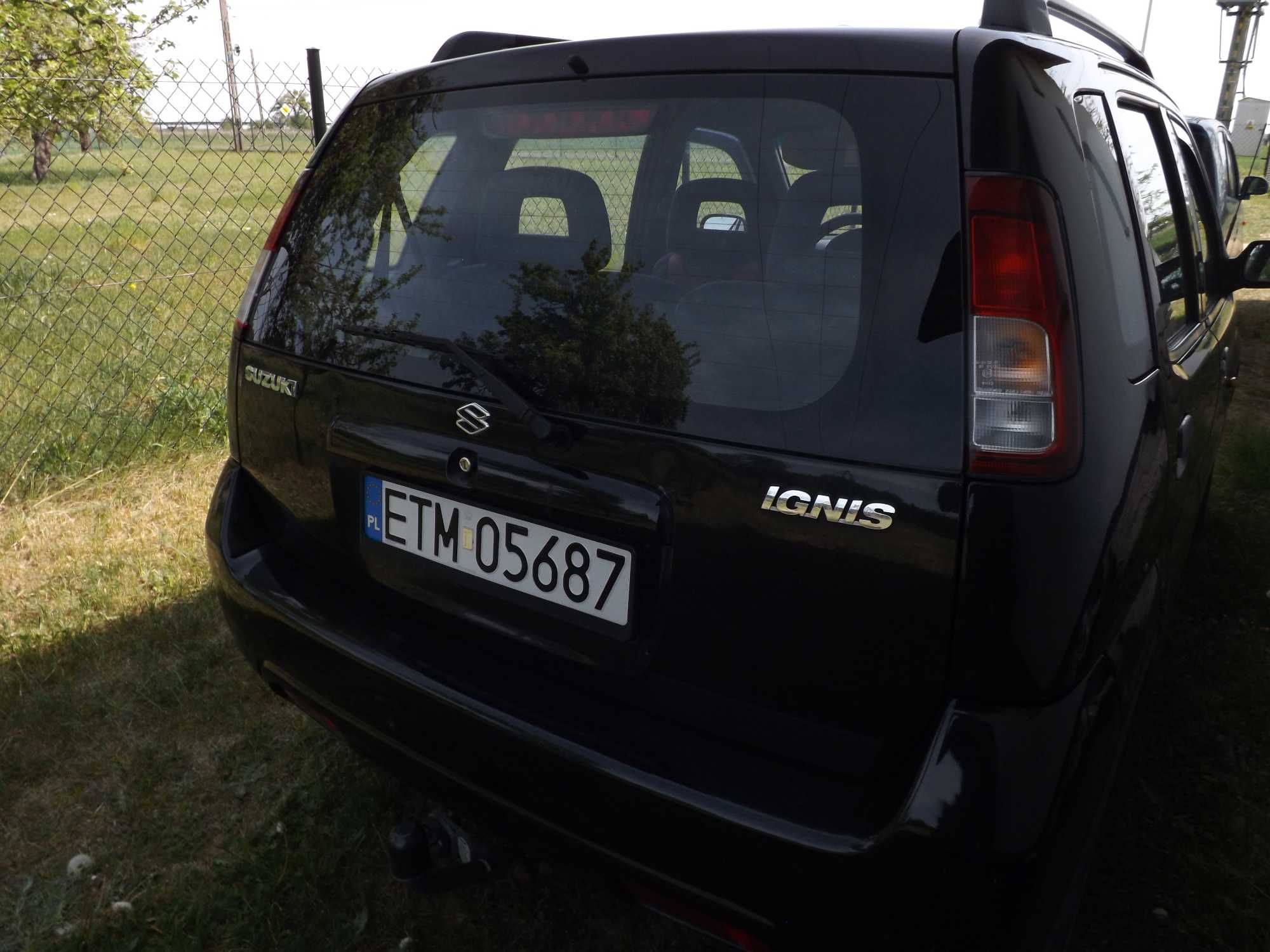 Suzuki Ignis minivan