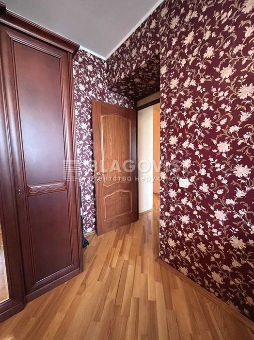 Продаж 3-х кімн Старонаводницька 8, Печерськ ,Центр