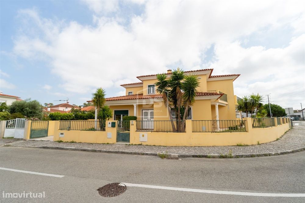 Moradia T4 Venda em Marinha Grande,Marinha Grande