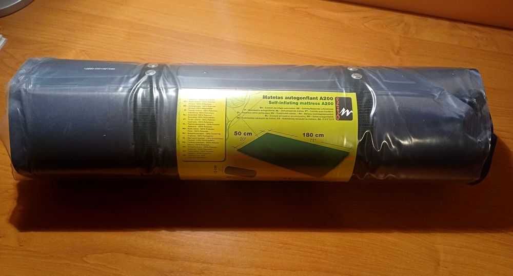 Materac samopompujący Quechua A200