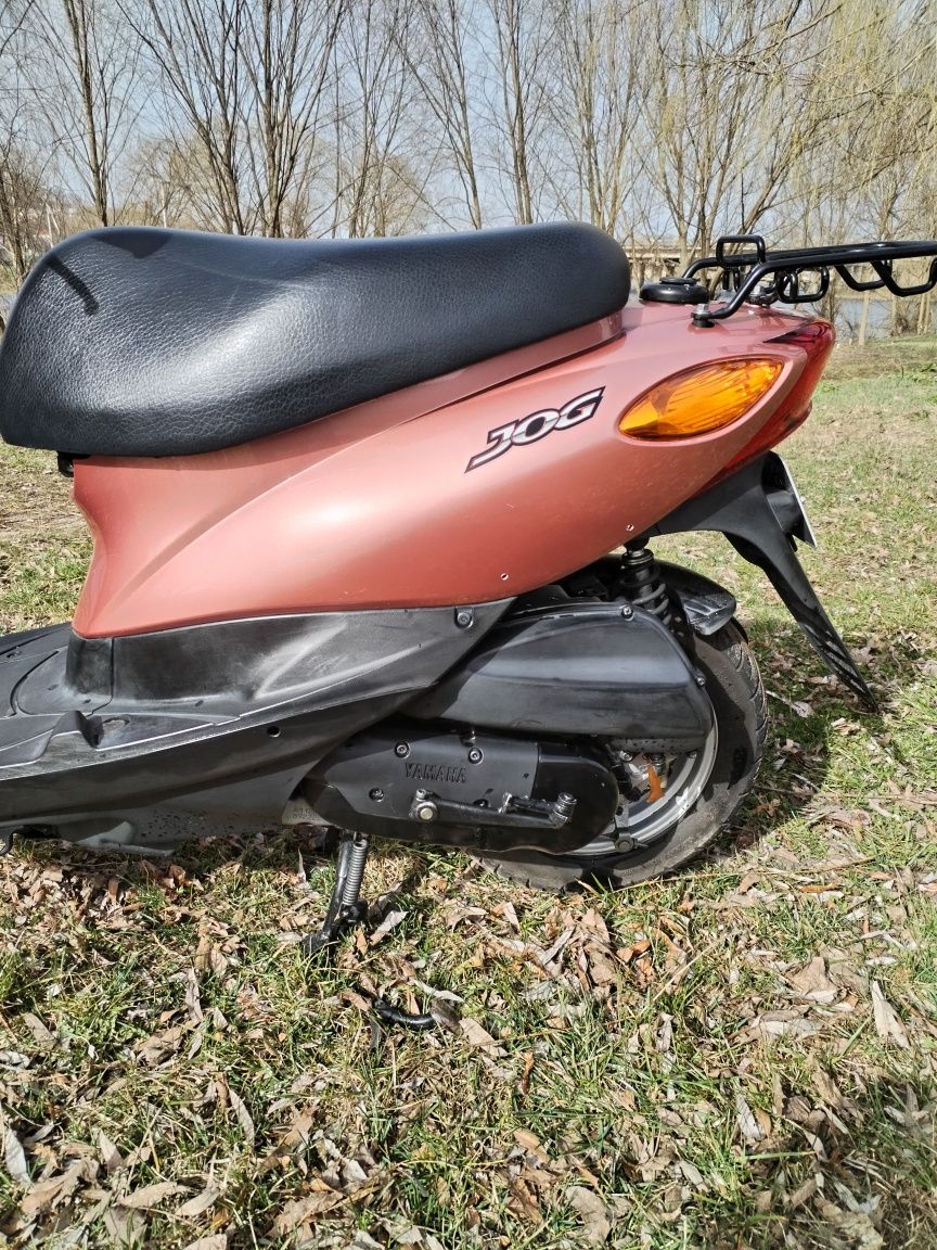 Скутер Yamaha 36