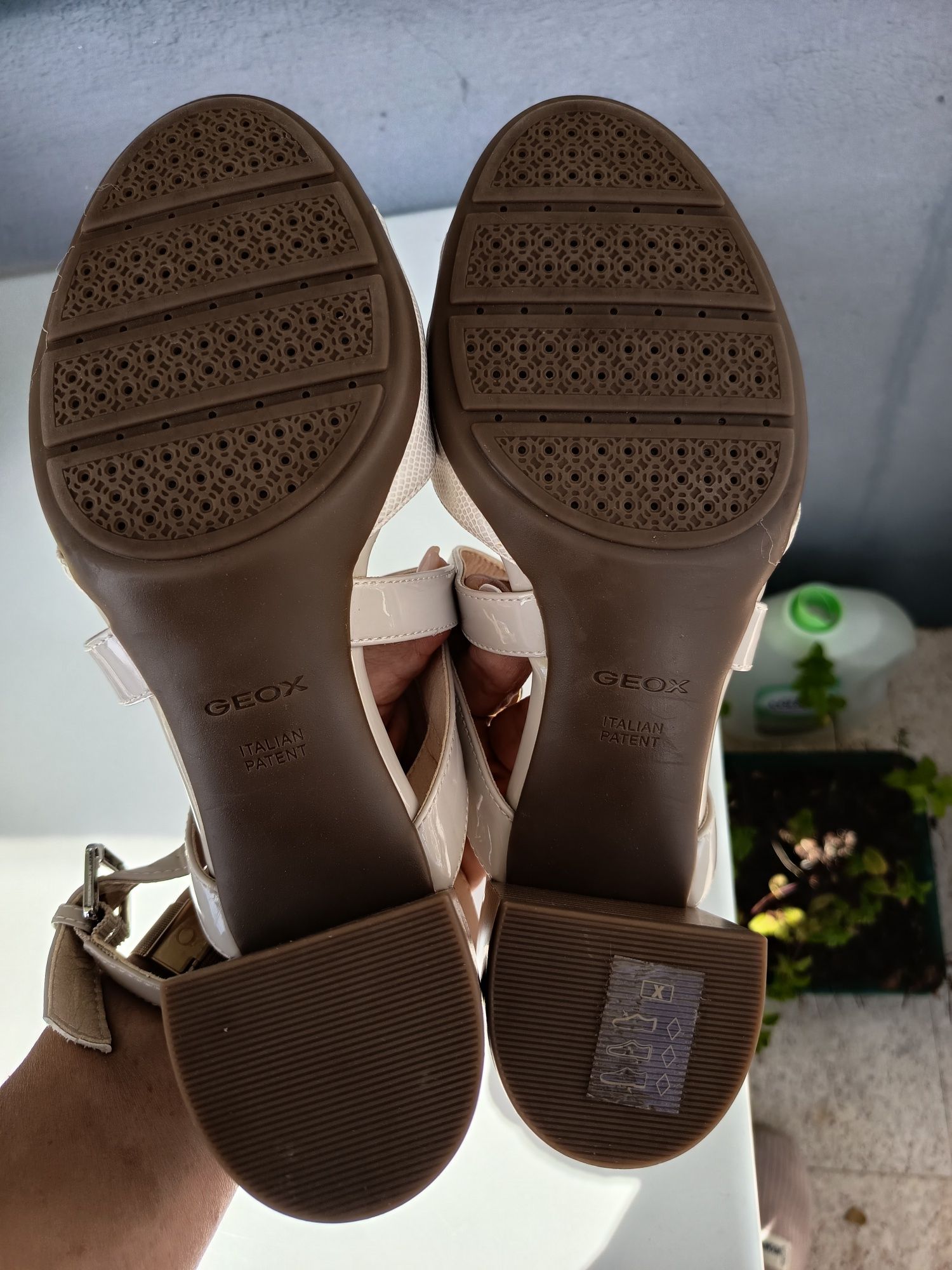 Sandália Geox 38