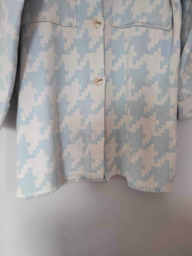 damska kurtka koszulowa  w jasnoniebieskie puzzle, Miho’s,r. Uni