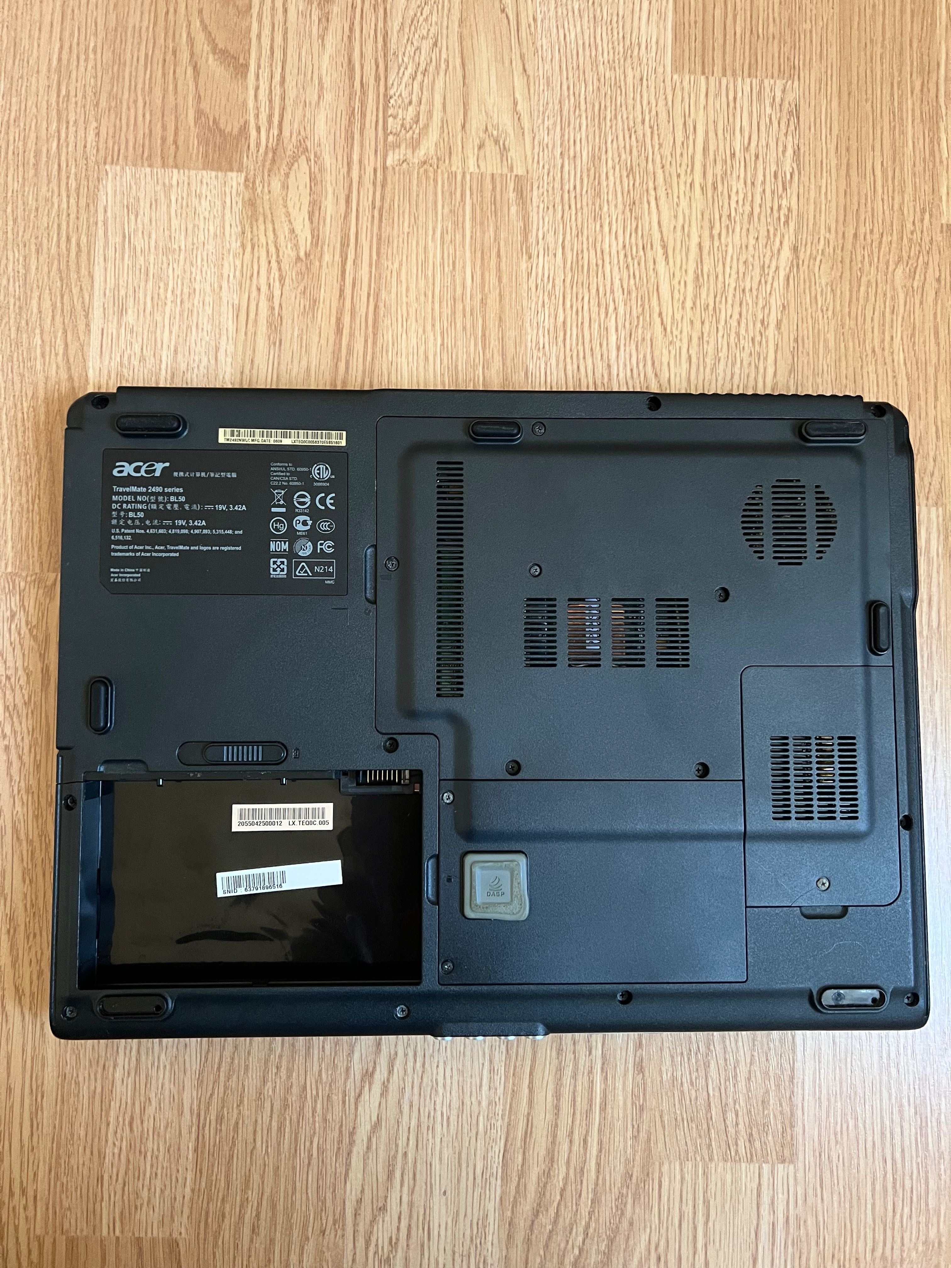 Ноутбук acer 3000 2490 5610 робочий 15.4”