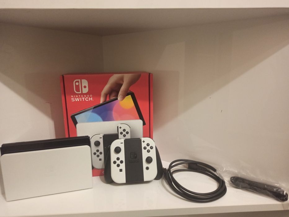 Nintendo Switch OLED nowy na gwarancji.