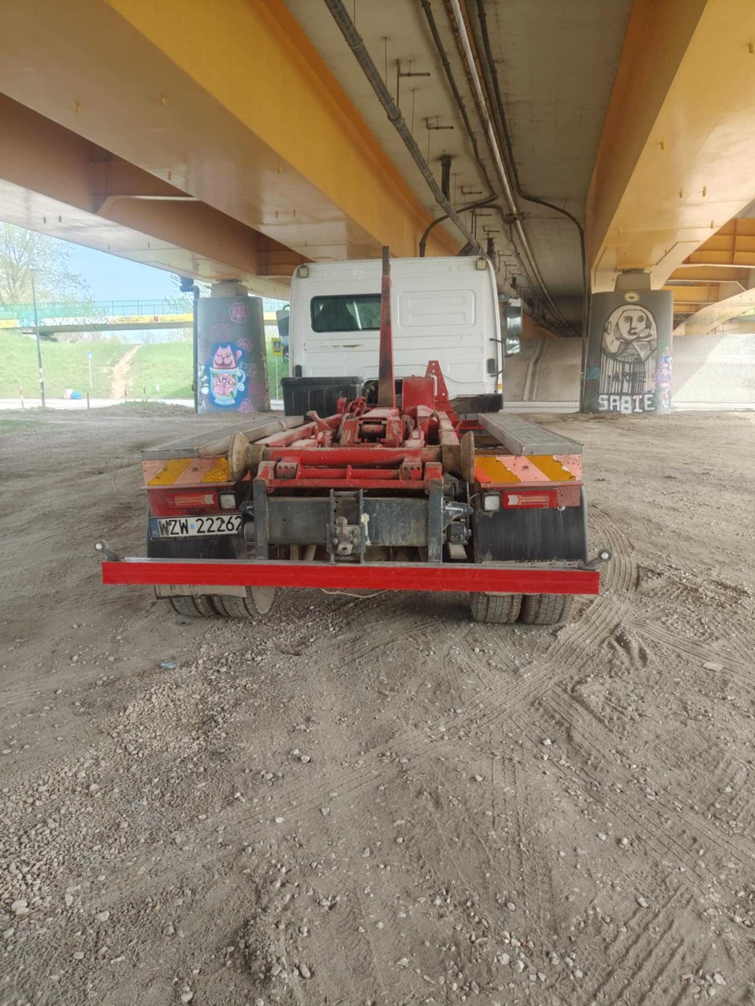 Hakowiec atego 1218