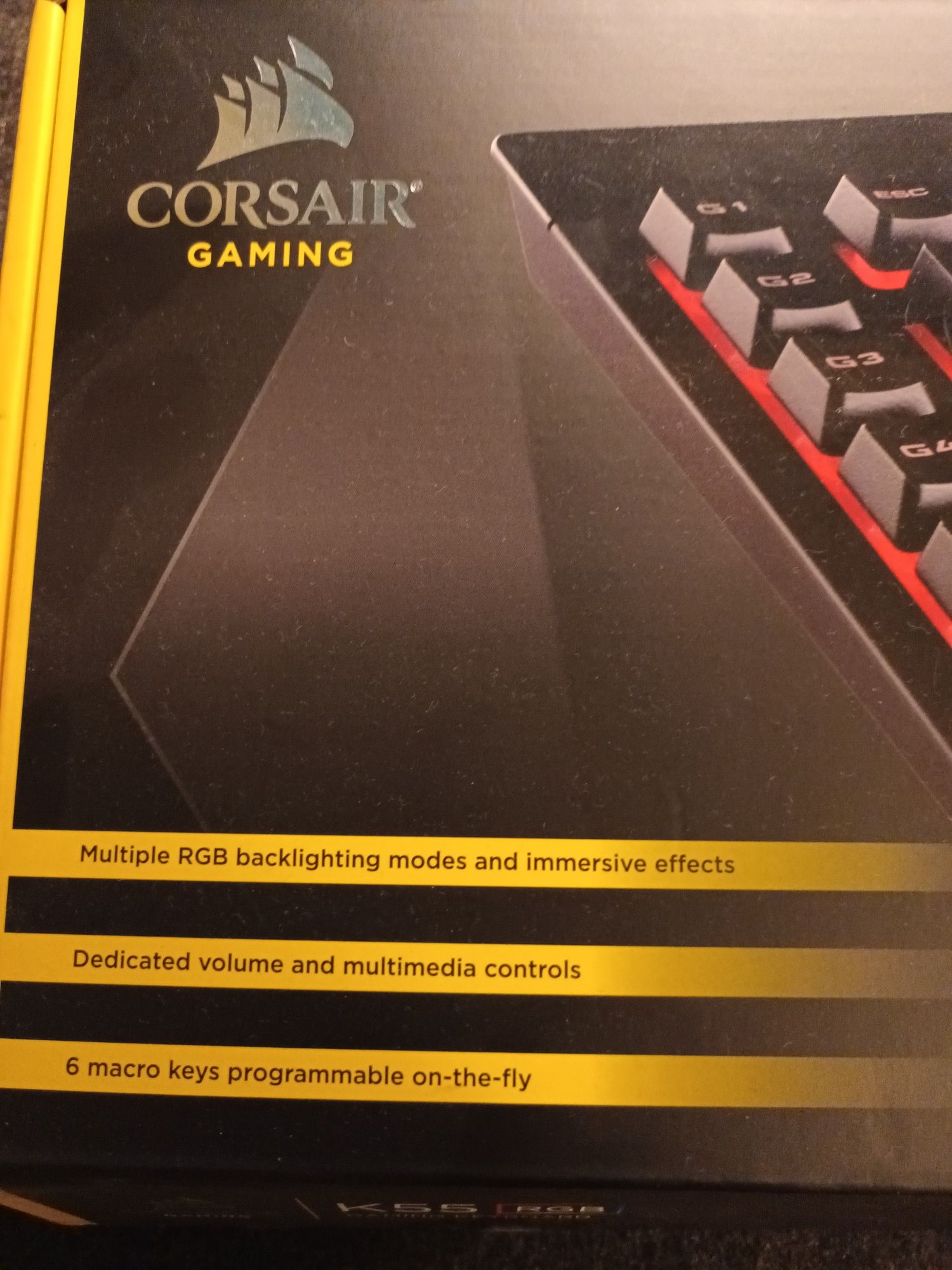 Teclado Corsair k55 rgb