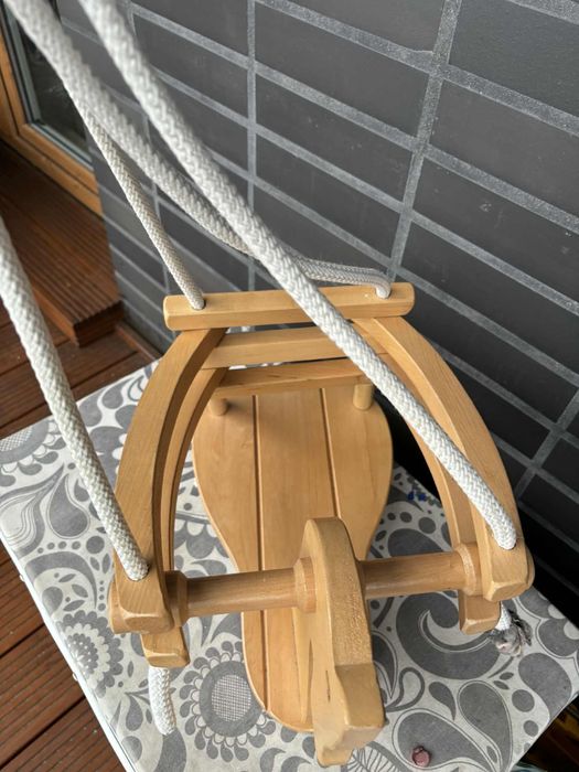 Huśtawka drewniana konik