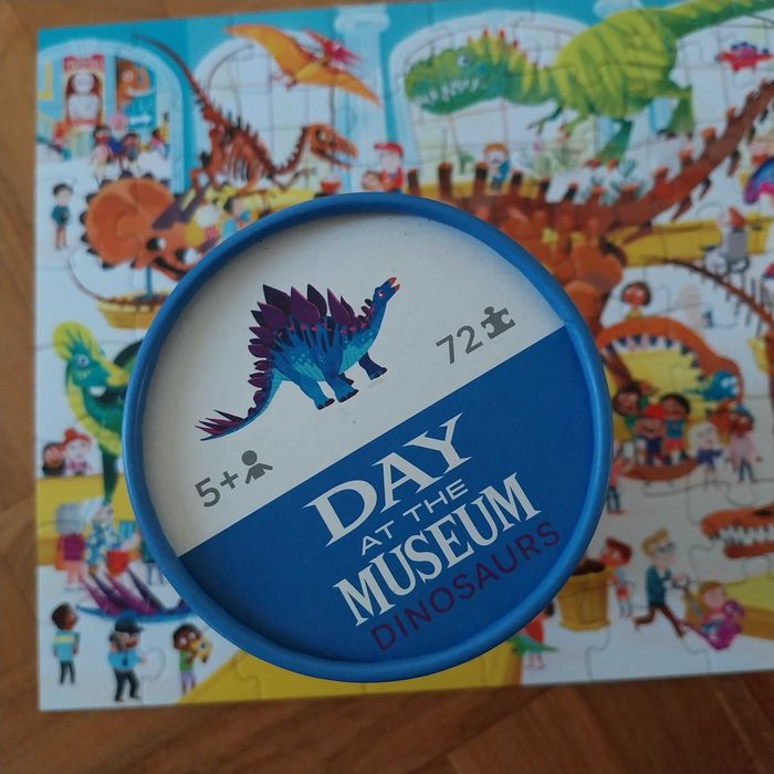 Puzzle "Day at the Museum: Dinosaurs" 72 Peças - Crocodile Creek