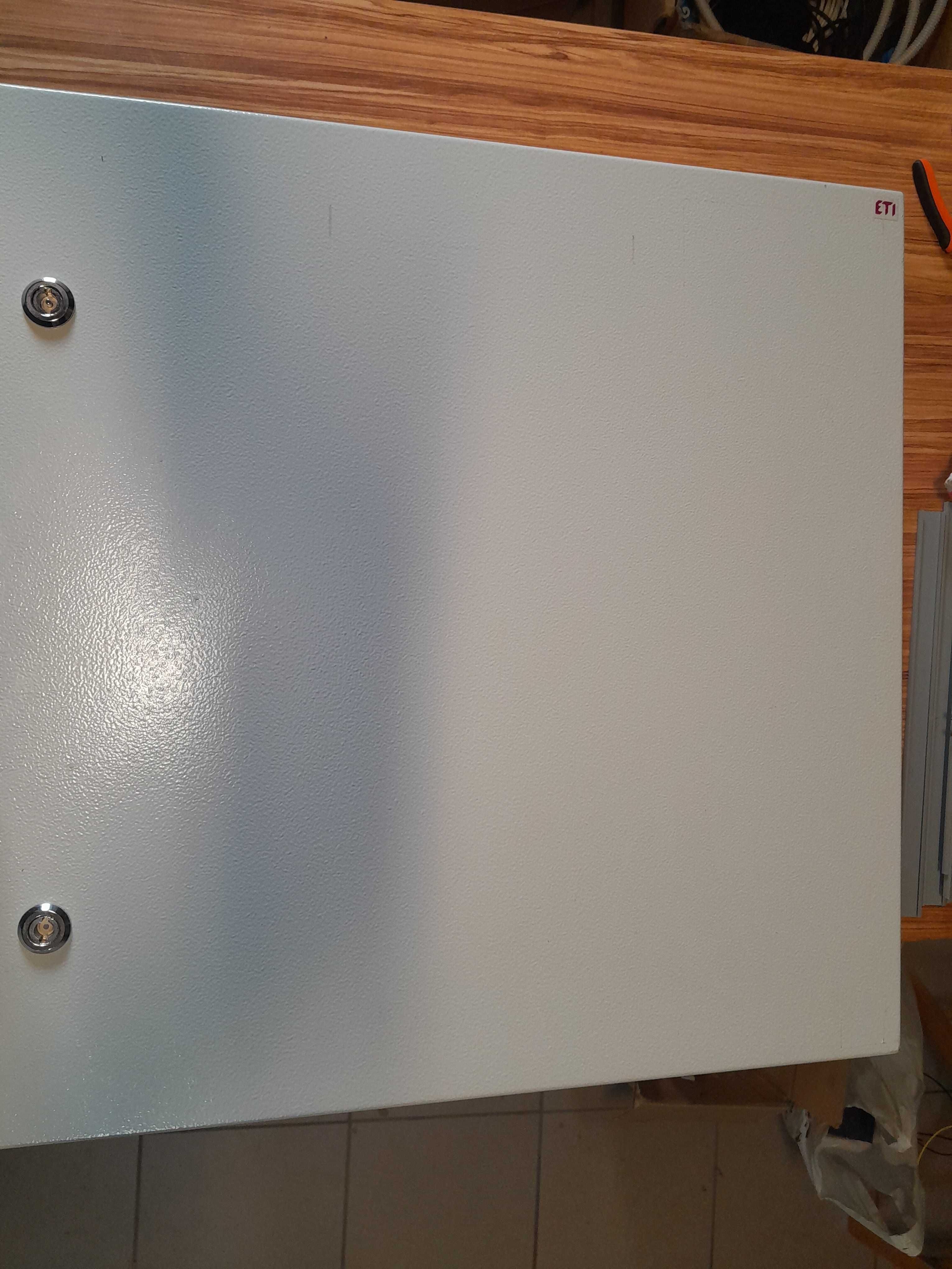 Rozdzielnica szafka Obudowa 600x600x200 metalowa jak nowa 60cm 1szt