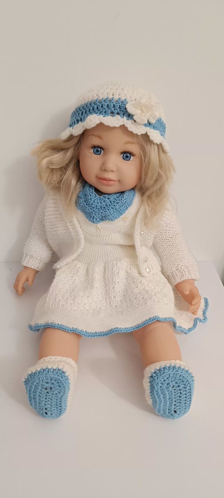 Oryginalna lalka Zapf Creation Sally