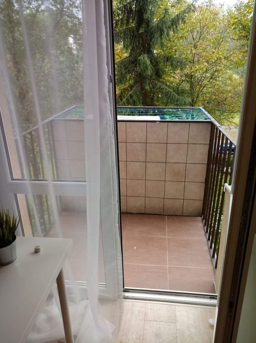 POKOJE 1-OSOBOWE (3szt) 10m2. TRAMWAJ 3min z klatki. 10min do centrum.