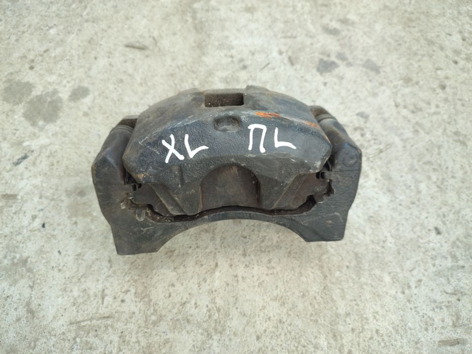 Продам передний левый суппорт на mitsubishi outlander XL