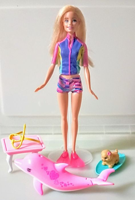Barbie e o golfinho mágico 2016.