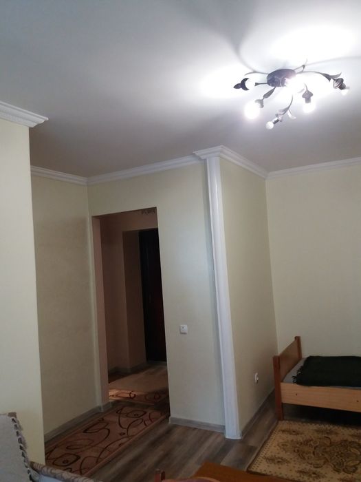 Центр, оренда затишної 2к квартири з меблями