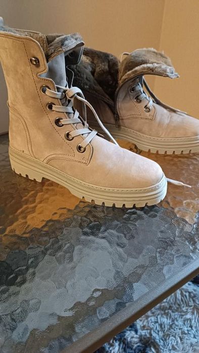 Замшевые ботинки-берцы на овчине Gabor Германия