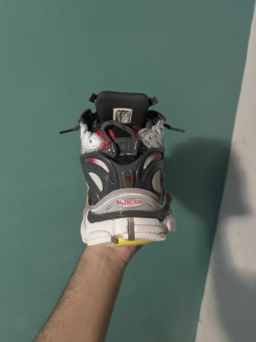 Tênis Balenciaga Runner 2022, preto, branco e amarelo fluorescente43