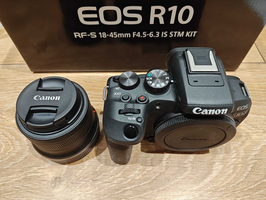 Aparat Canon EOS R10 z obiektywem Canon RF-S 18-45mm f/4.5-6.3 IS STM