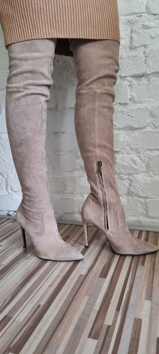 Piękne kozaki Gino Rossi zamszowe nude beżowe za kolano 37 38