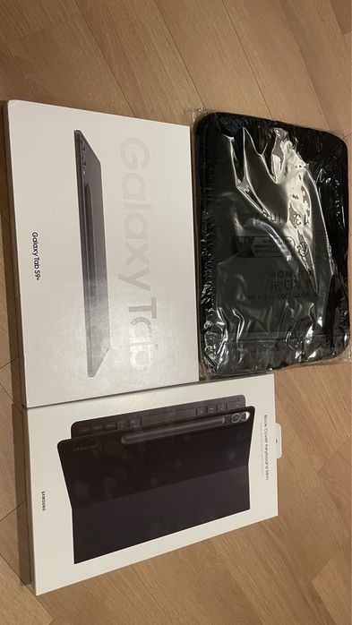 Samsung Galaxy Tab S9+. Book Cover Keyboard Slim