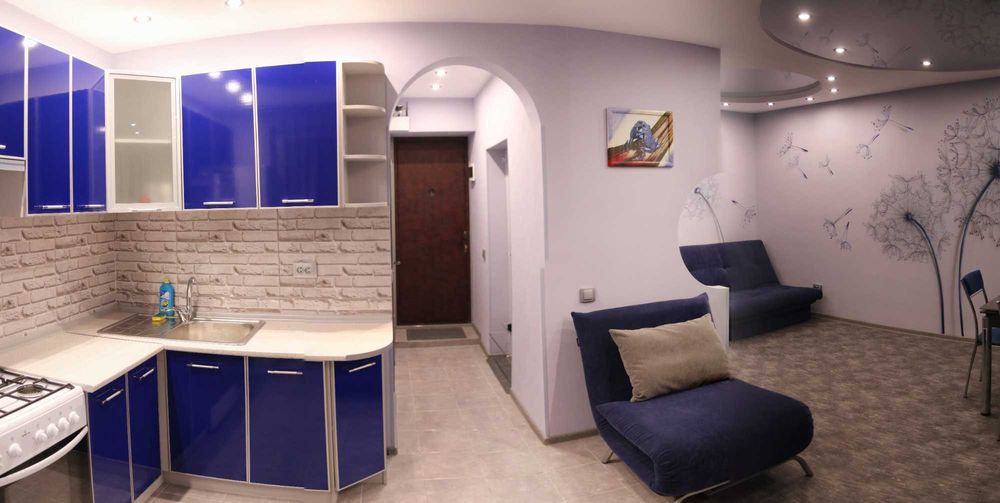 Сдам СВОЮ 1 комн. кв. прямо возле ст.метро 23 августа .