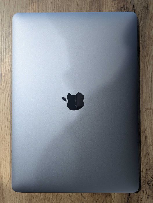 Macbook pro 13 2020 m1 16/1tb Гарантія від Магазину!!!
