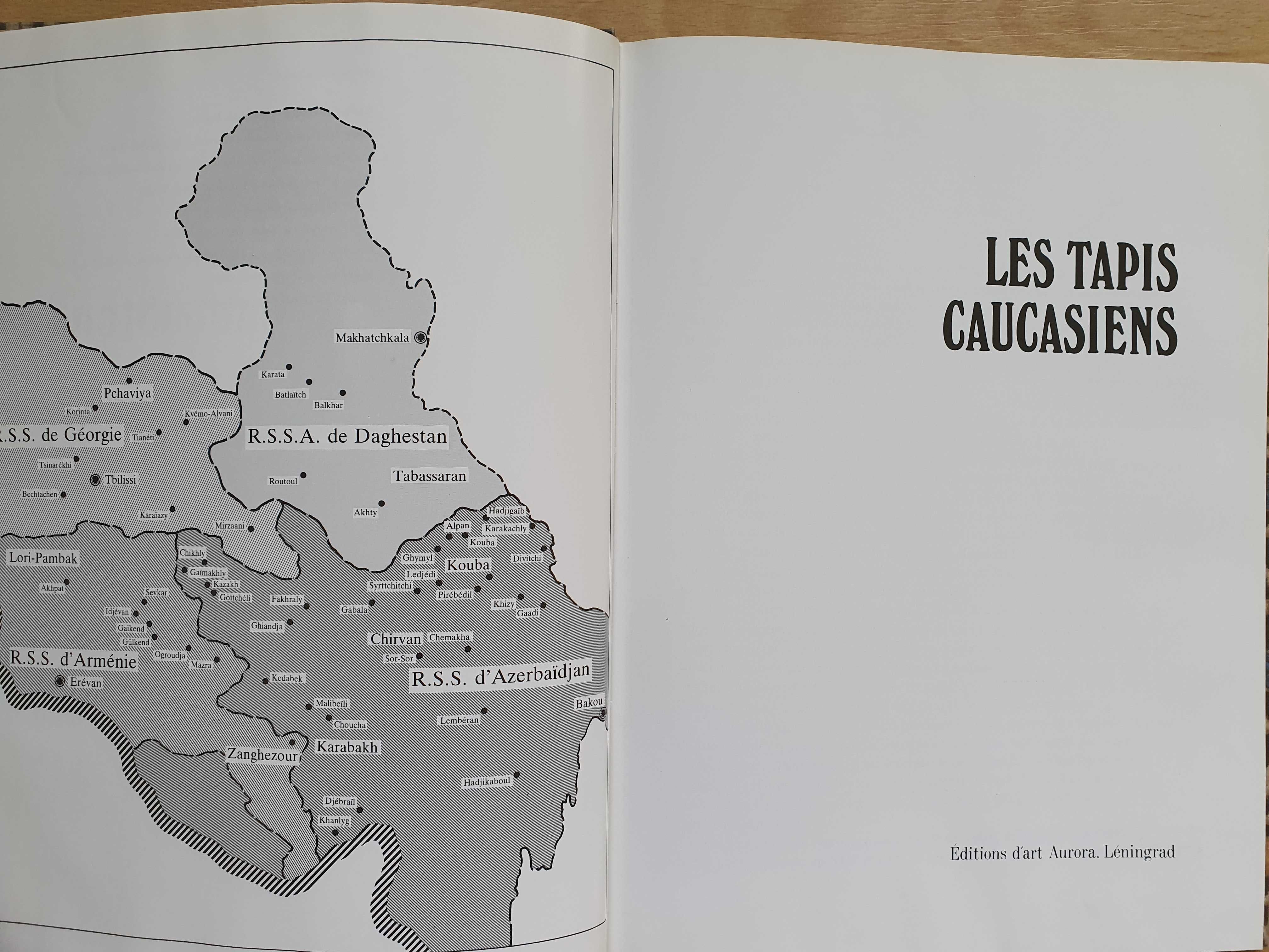 Les Tapis Caucasiens, Dywany Kaukazu, album w j. francuskim