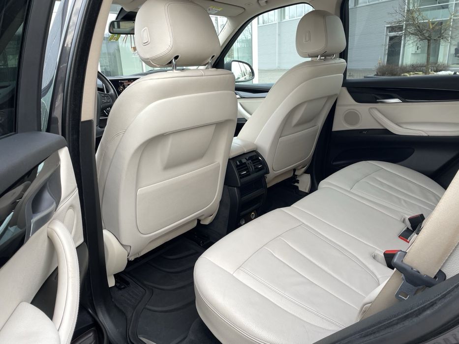 BMW  X 5  F 15  3.0дизель. твін турбо.