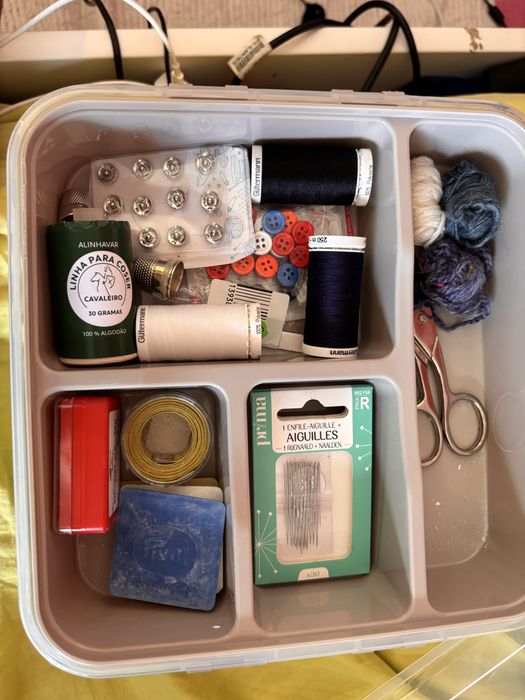 Caixa de costura completa e profissional
