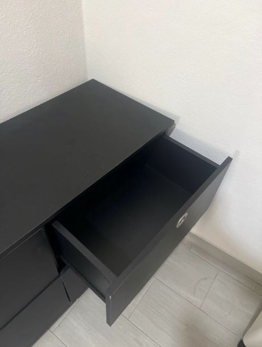 Cómoda de 4 gavetas