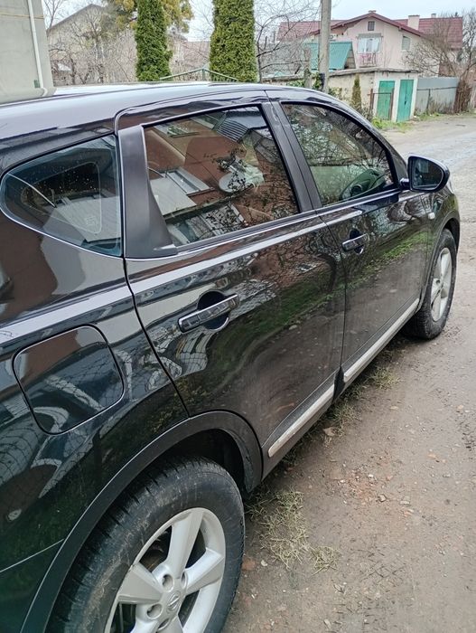 Продам автомобіль в хорошому стані деталі по телефону