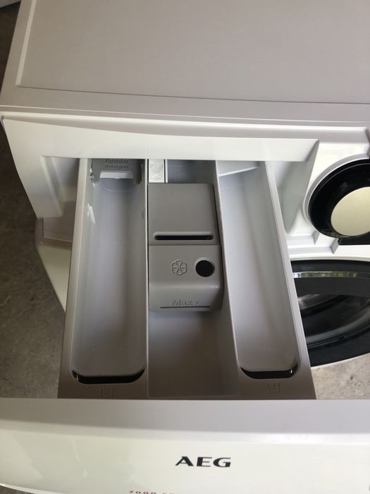 Пральна машина AEG 7000 SERIES