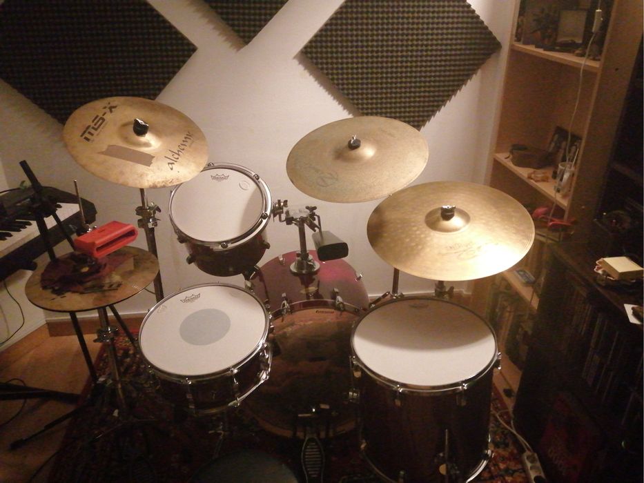 Bateria Ludwig Accent CS Costum 22” Com Pratos