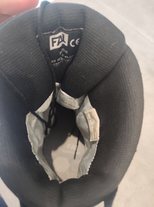 Botas tácticas Fal Patrol pretas 38
Usadas mas ainda em muito