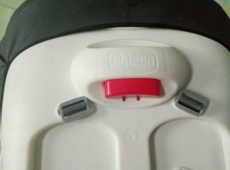 стілець стульчик кресло для годування оригінал бренд Chicco polly