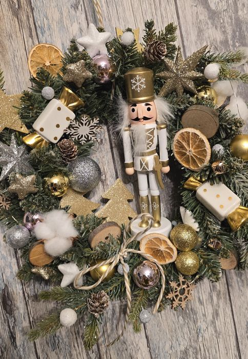 Wianek Świąteczny z dziadkiem do Orzechów