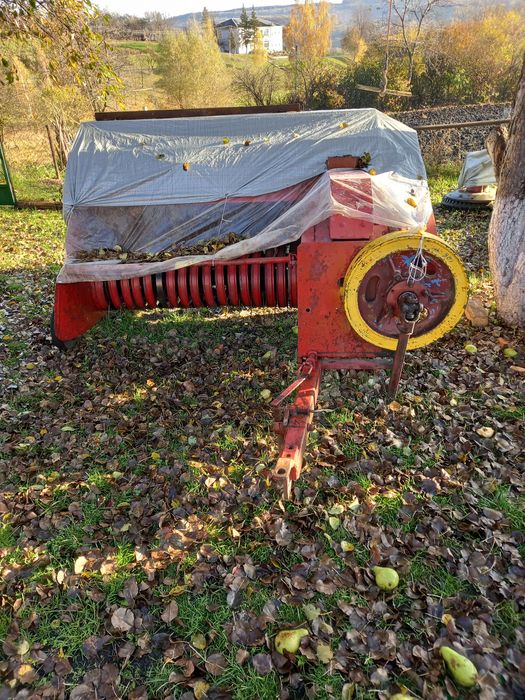 Продам трактор  т 40АМ як окремо так і з навісним..