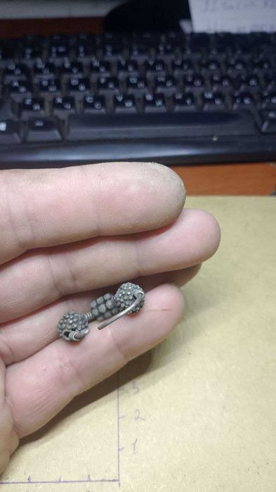 Продам срібний Колт