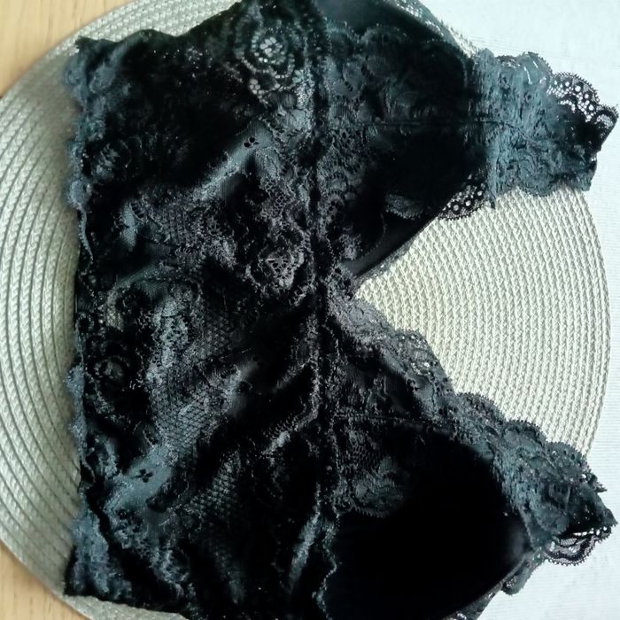 Biustonosz/Top koronkowy Only S