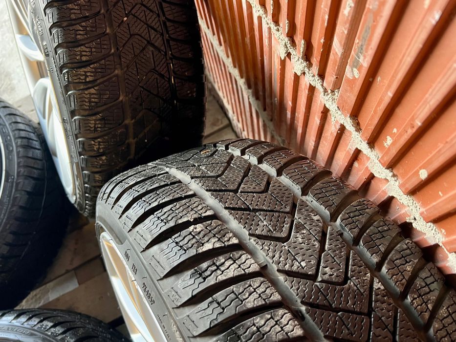 Koła zimowe TESLA 3 performance 20”, 5x114.3, 235/35R20, czujniki, kpl