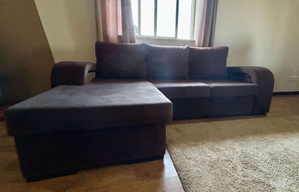 Sofá castanho 3 lugares+ chaise long