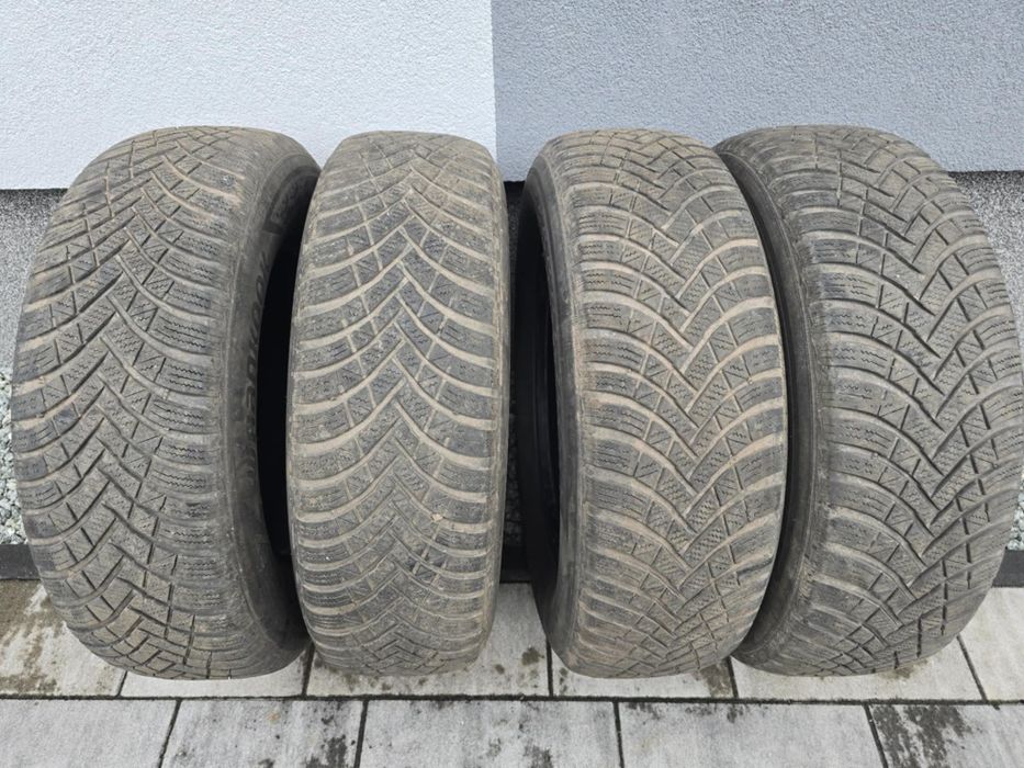 Opony zimowe 225/70/16