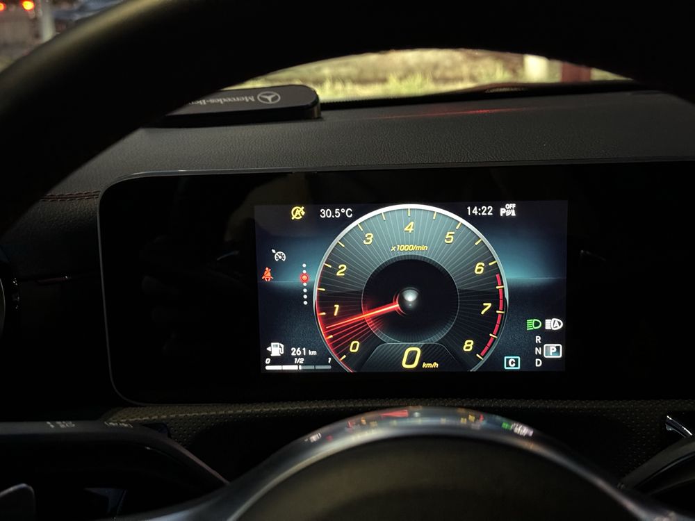 Instrument & MBUX screen (A/CLA/GLA/GLB/B CLASS)