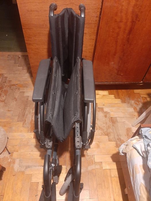 Продам крісло колісне Брізі Преміум