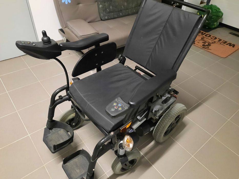Wózek inwalidzki invacare elektryczny