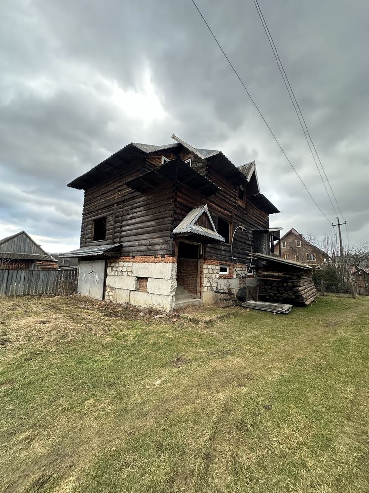 Земельна ділянка з будинком, є декілька варіантів