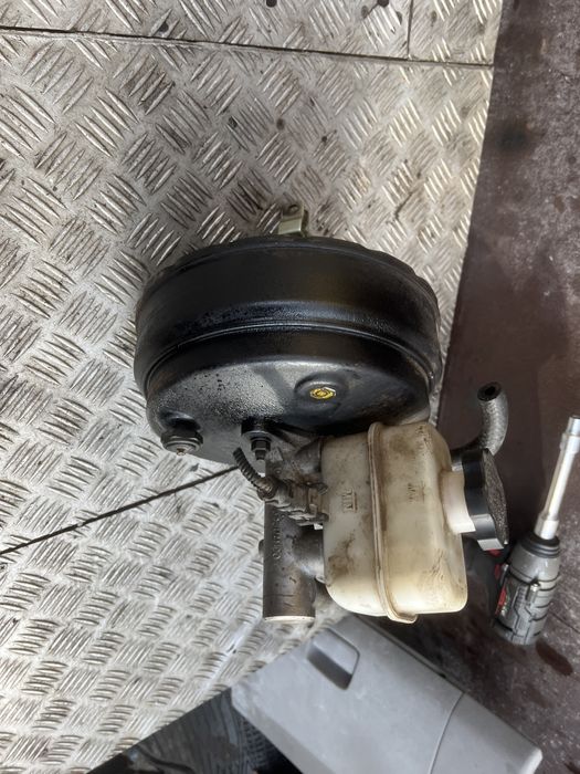 Главный тормозной вакуумный  хюндай терракан hyundai terracan