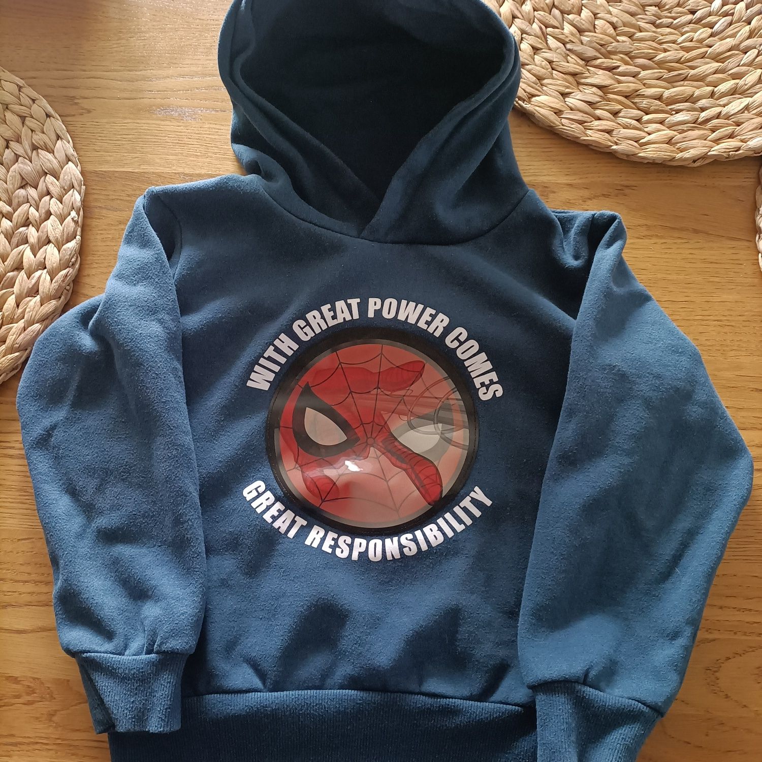 Bluza z kapturem i motywem Spiderman